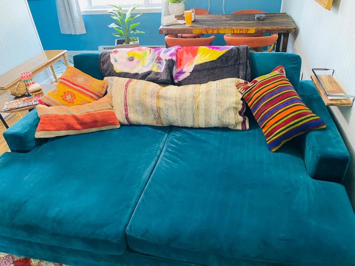 Апартаменты Boho-Chic Travel Pad - Unit 2 Блумингтон Экстерьер фото